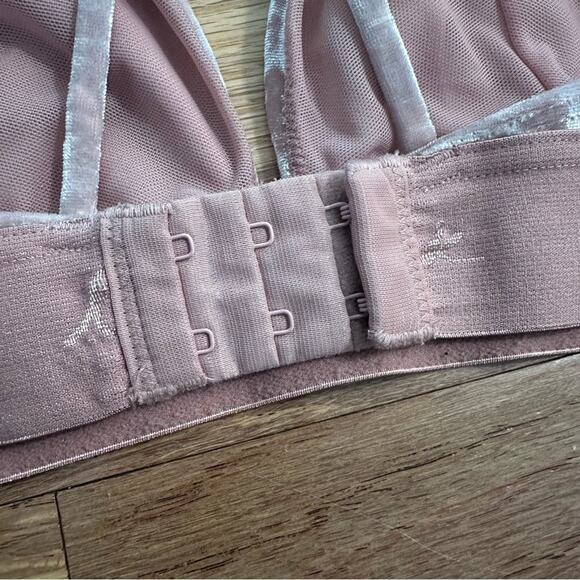 PINK Victoria’s Secret Velvet Triangle Bralette, Very Soft, Strappy, M - Picture 8 of 13